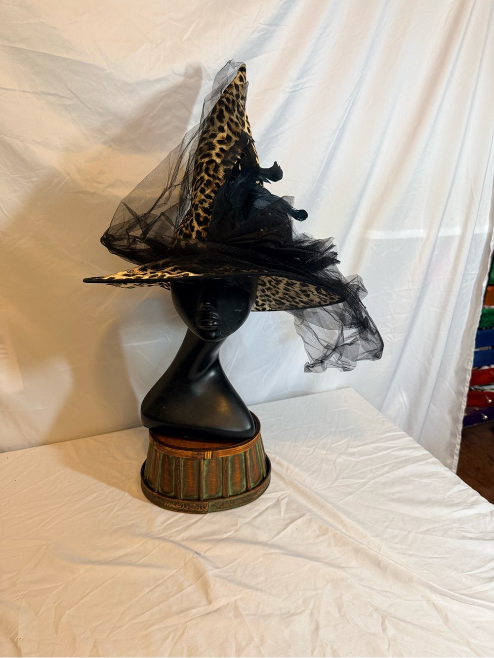 Party City Black and Brown Cheetah Print Cape - Picture 5 of 7